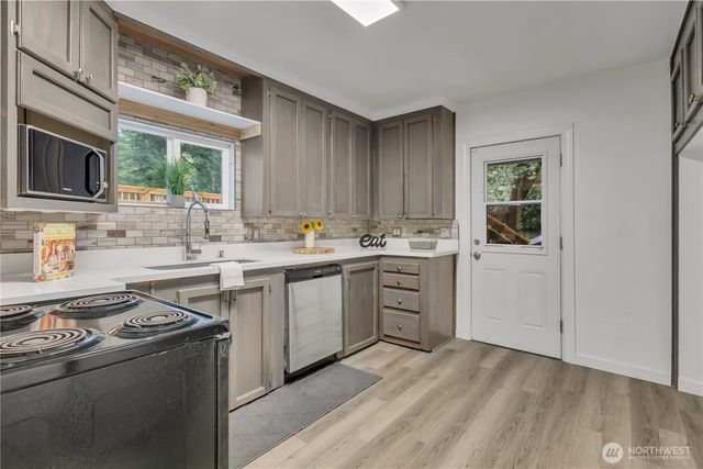 19827 Renton-Maple Valley Road SE, Maple Valley, WA 98038