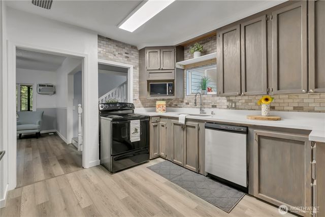 19827 Renton-Maple Valley Road SE, Maple Valley, WA 98038