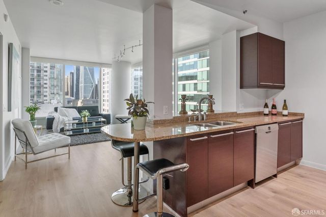 425 1st Street 1107, San Francisco, CA 94105