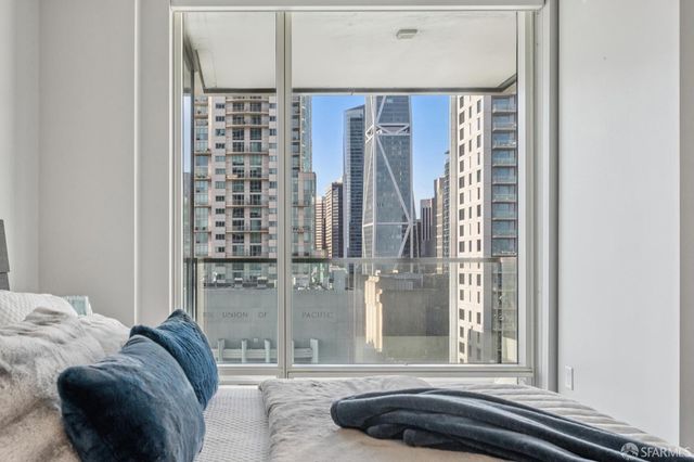 425 1st Street 1107, San Francisco, CA 94105