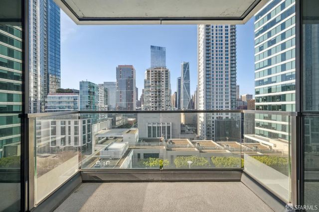 425 1st Street 1107, San Francisco, CA 94105