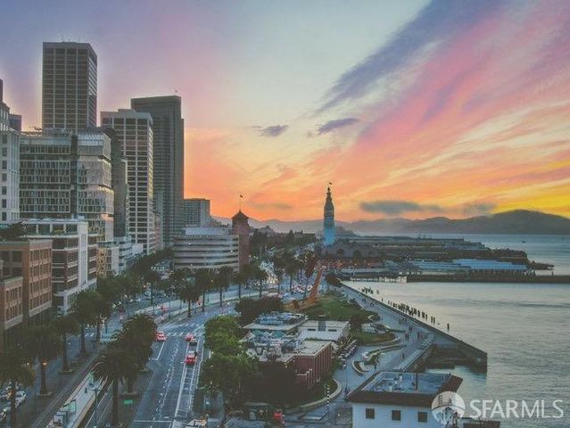 425 1st Street 1107, San Francisco, CA 94105
