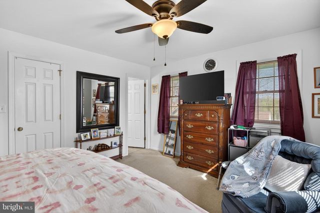 2 WILDFLOWER, Lancaster, PA 17603