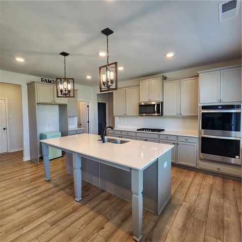 4835 Elm Leaf Drive, South Fulton, GA 30331