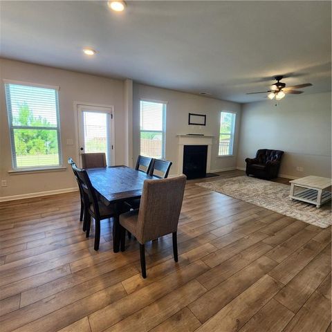 4835 Elm Leaf Drive, South Fulton, GA 30331