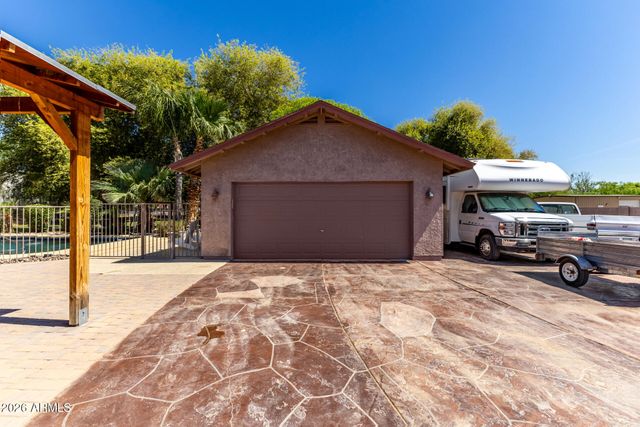 6241 N 186th Avenue, Waddell, AZ 85355
