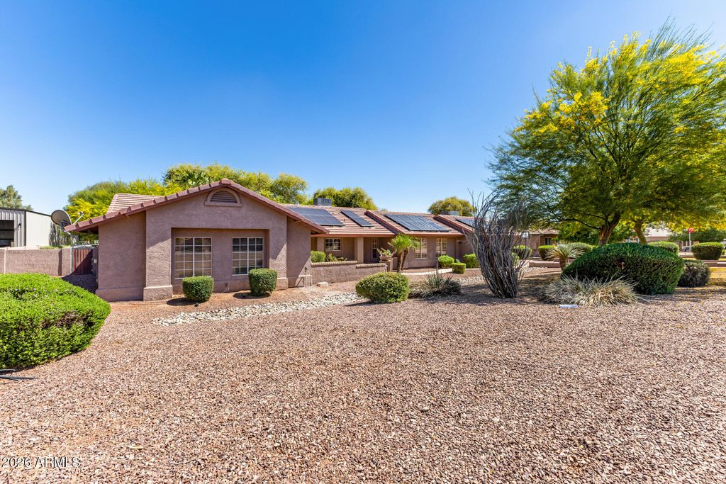 Image 3 of property listing at 6241 N 186th Avenue, Waddell, AZ 85355