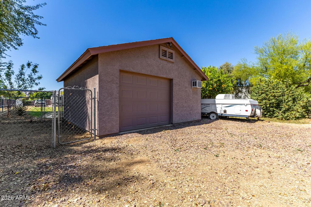 Image 34 of property listing at 6241 N 186th Avenue, Waddell, AZ 85355