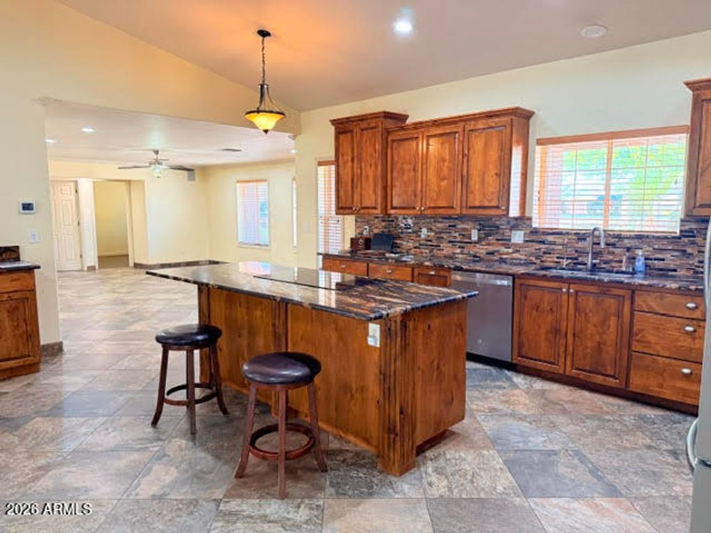 Image 9 of property listing at 6241 N 186th Avenue, Waddell, AZ 85355