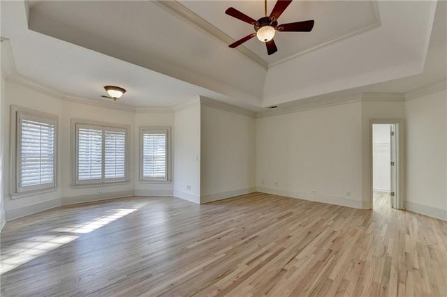 7405 Ledgewood Way, Suwanee, GA 30024