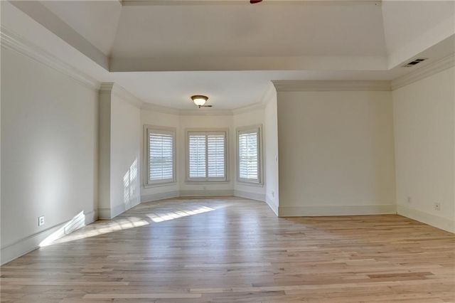 7405 Ledgewood Way, Suwanee, GA 30024