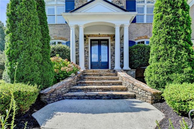 7405 Ledgewood Way, Suwanee, GA 30024