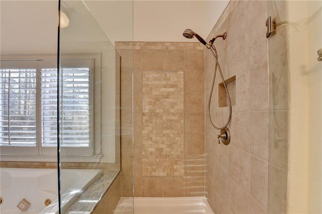 7405 Ledgewood Way, Suwanee, GA 30024