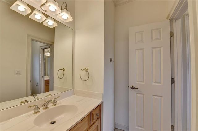 7405 Ledgewood Way, Suwanee, GA 30024