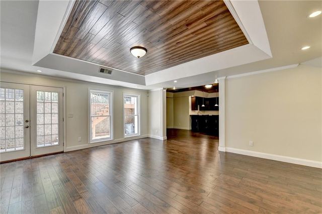 7405 Ledgewood Way, Suwanee, GA 30024