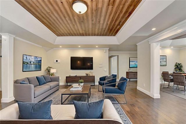 7405 Ledgewood Way, Suwanee, GA 30024