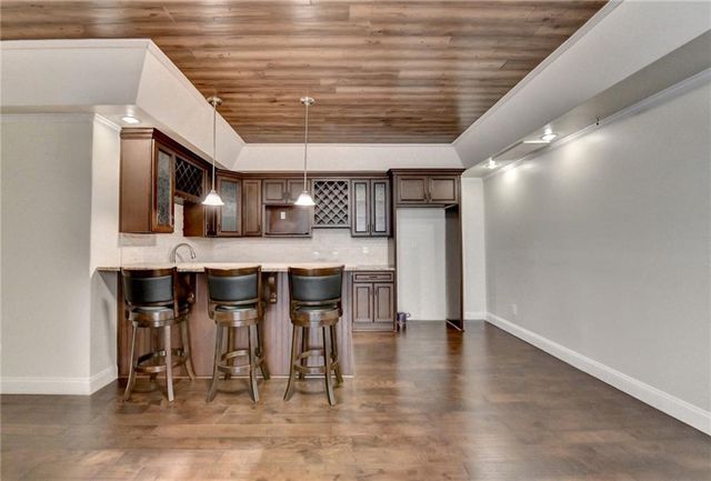 7405 Ledgewood Way, Suwanee, GA 30024