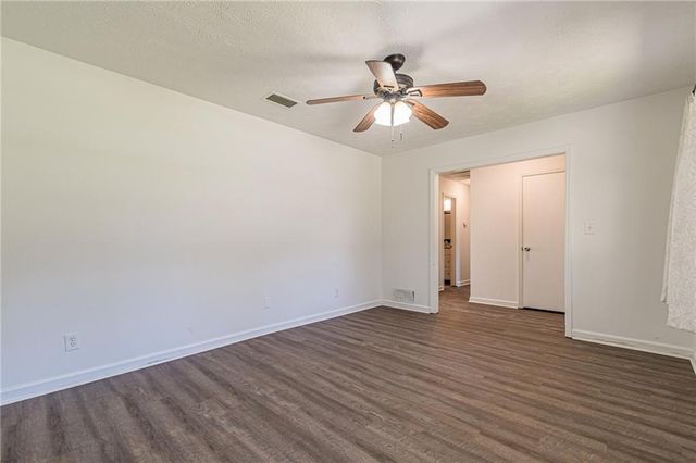 926 Live Oak Court, Lawrenceville, GA 30046