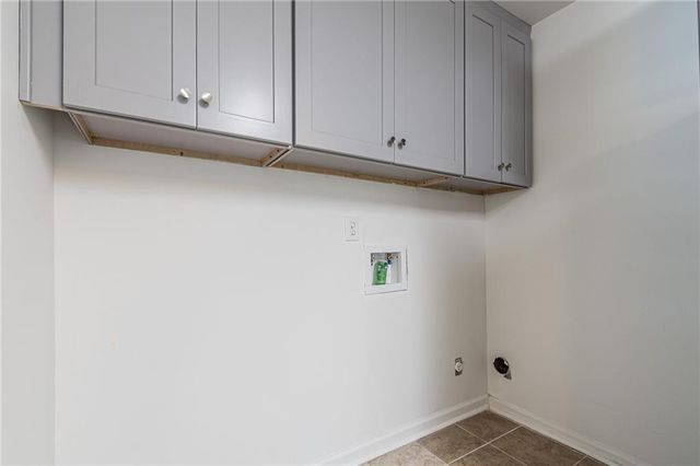 926 Live Oak Court, Lawrenceville, GA 30046