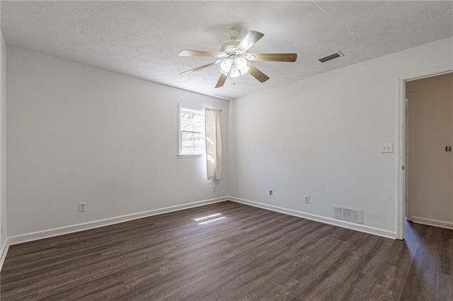 926 Live Oak Court, Lawrenceville, GA 30046