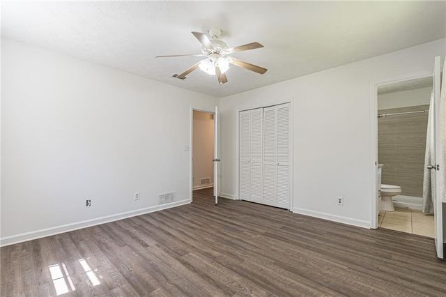 926 Live Oak Court, Lawrenceville, GA 30046