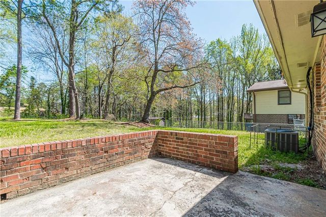 926 Live Oak Court, Lawrenceville, GA 30046