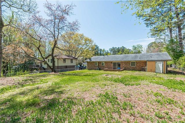 926 Live Oak Court, Lawrenceville, GA 30046