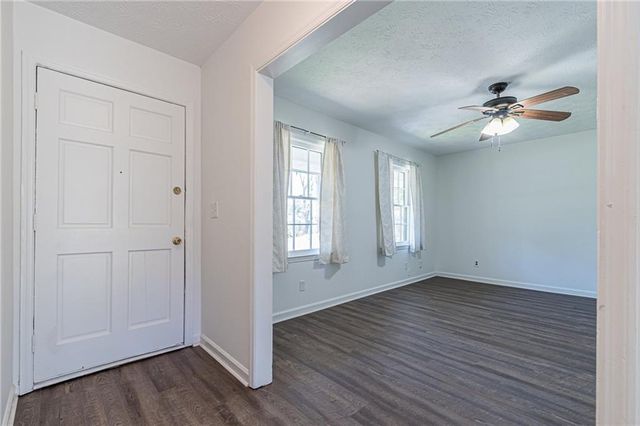 926 Live Oak Court, Lawrenceville, GA 30046