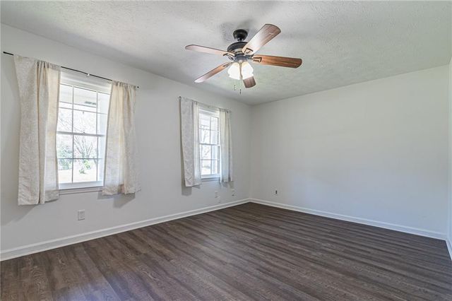 926 Live Oak Court, Lawrenceville, GA 30046