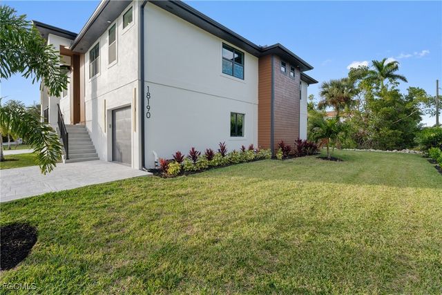 18190 Pioneer RD, Fort Myers, FL 33908