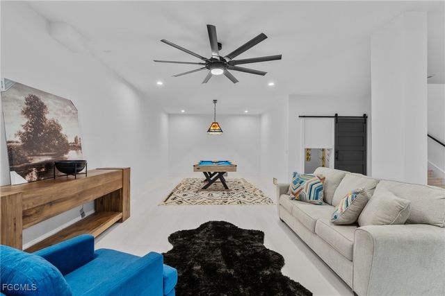 18190 Pioneer RD, Fort Myers, FL 33908