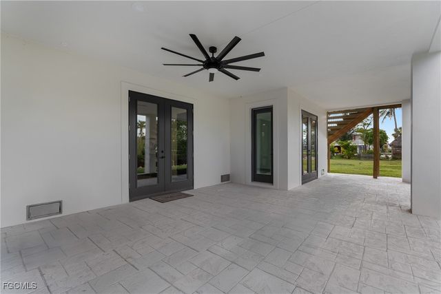 18190 Pioneer RD, Fort Myers, FL 33908