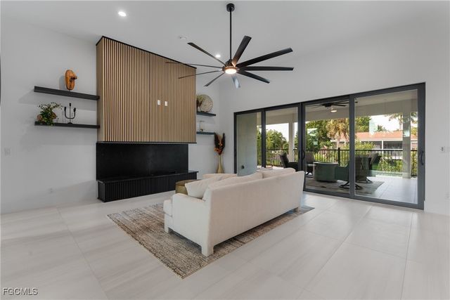 18190 Pioneer RD, Fort Myers, FL 33908