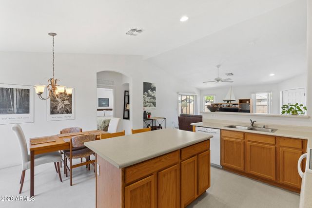 9320 W DEANNA Drive, Peoria, AZ 85382