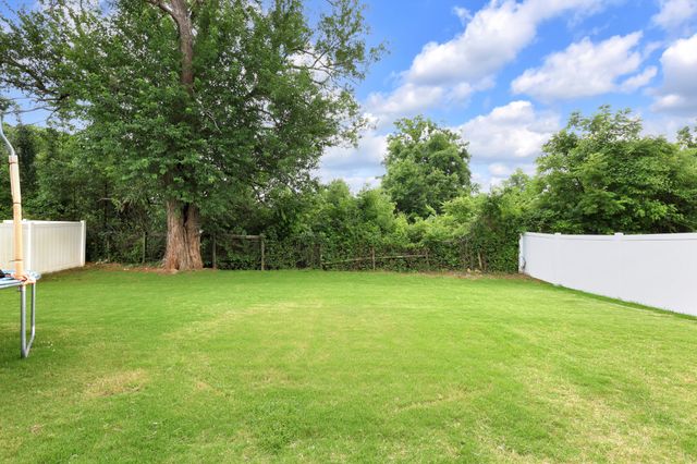 497 Buddy Dr, Columbia, TN 38401