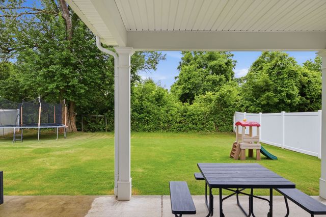 497 Buddy Dr, Columbia, TN 38401