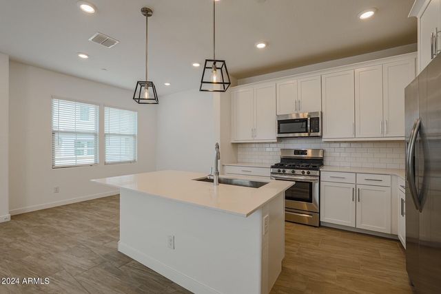 4077 S SABRINA Drive 47, Chandler, AZ 85248
