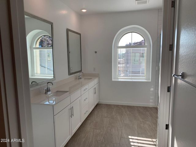 4077 S SABRINA Drive 47, Chandler, AZ 85248
