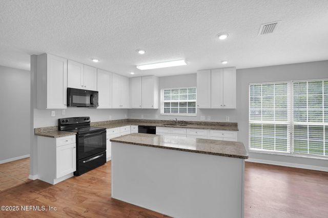 2655 CRENSHAW Lane, Hilliard, FL 32046