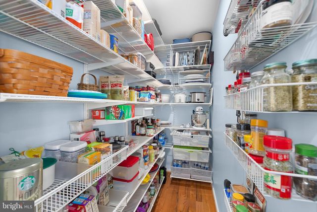 9616 OAKINGTON DR, Fairfax Station, VA 22039