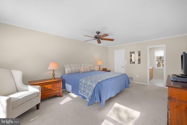 9616 OAKINGTON DR, Fairfax Station, VA 22039