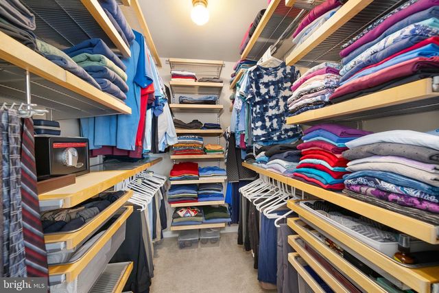 9616 OAKINGTON DR, Fairfax Station, VA 22039