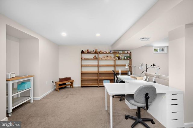 9616 OAKINGTON DR, Fairfax Station, VA 22039