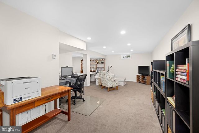 9616 OAKINGTON DR, Fairfax Station, VA 22039