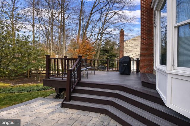 9616 OAKINGTON DR, Fairfax Station, VA 22039