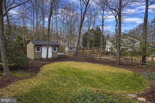 9616 OAKINGTON DR, Fairfax Station, VA 22039