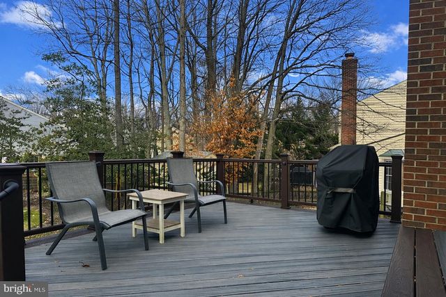 9616 OAKINGTON DR, Fairfax Station, VA 22039