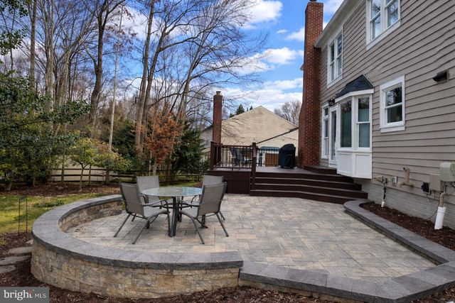 9616 OAKINGTON DR, Fairfax Station, VA 22039