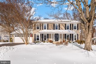 9616 OAKINGTON DR, Fairfax Station, VA 22039
