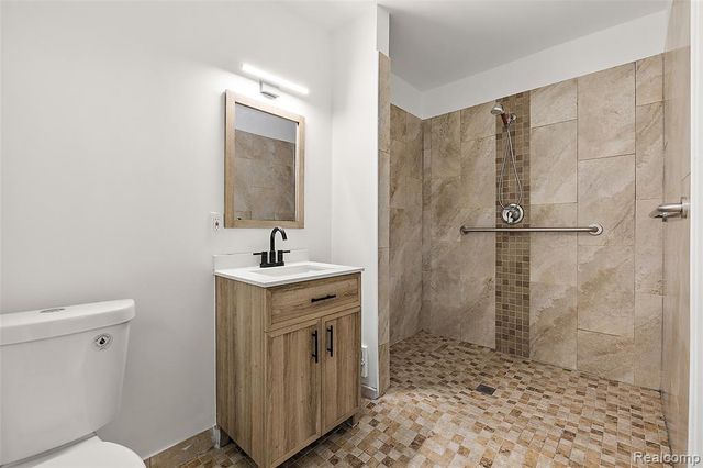 23711 Coyle Street, Oak Park, MI 48237